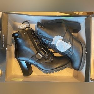 Vera Wang Lace Up Heel Boots size 7.5 brand new